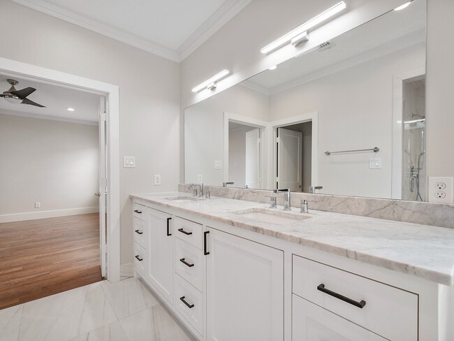 Building Photo - 1512 Thompson St