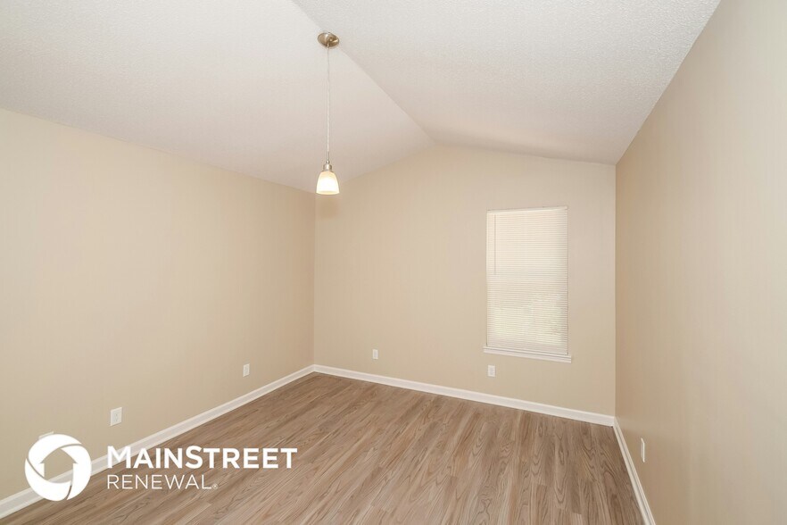 Building Photo - 101 22nd Ave NW