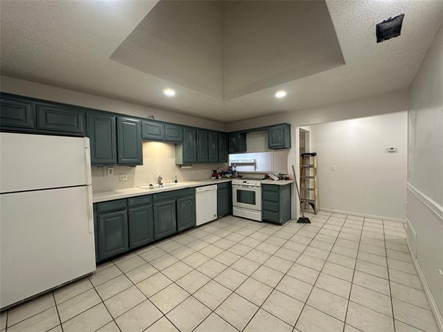 Building Photo - 1104 University Dr