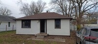 Building Photo - 3206 S Temple Ave
