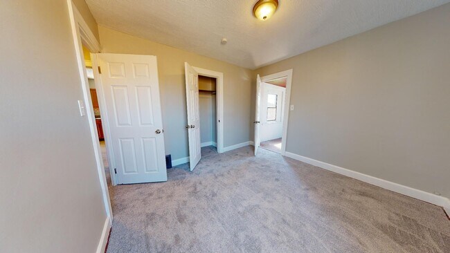 Building Photo - 6711 Dartworth Dr