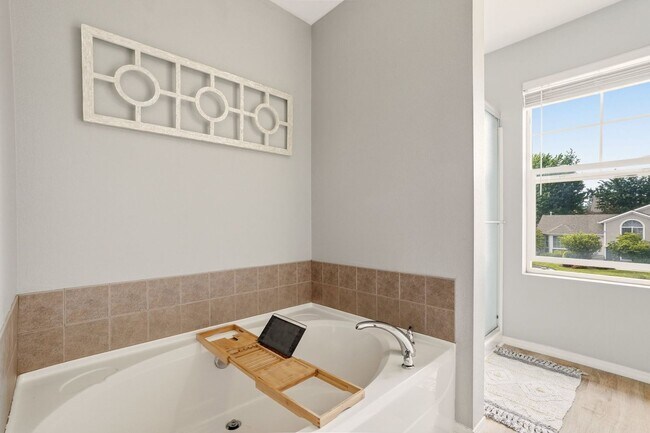 Building Photo - Spacious 3BR/3BA Sonata Springs Home | Minutes to Gonzaga & Downtown Spokane
