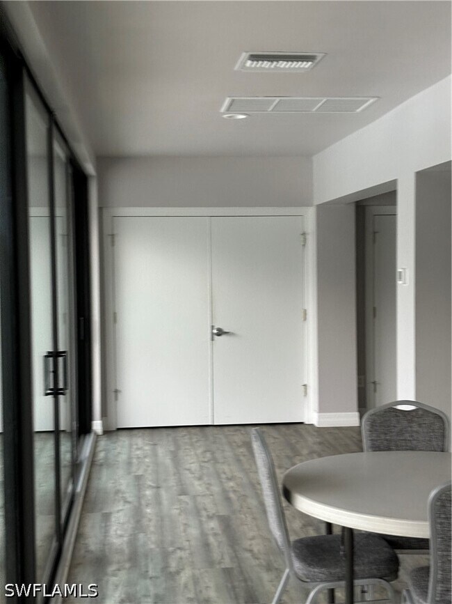 Building Photo - 4180 Looking Glass Ln