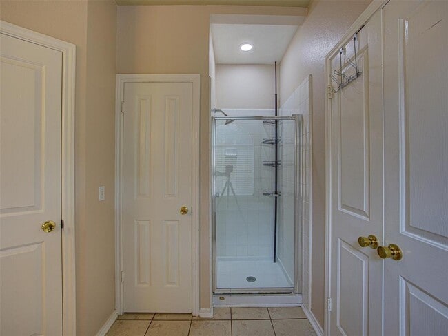 Building Photo - 2203 Kerr Trail