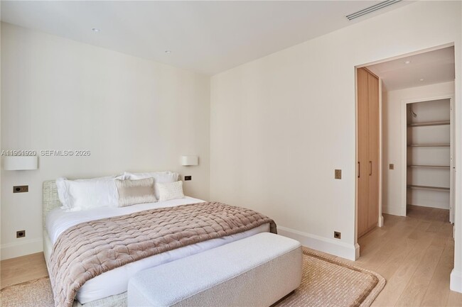 Building Photo - 9 Avenue Frederic Le Play Ave