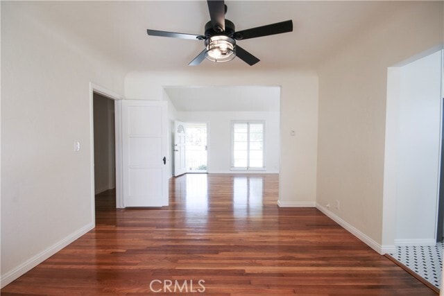 Building Photo - 1040 W Almond Ave