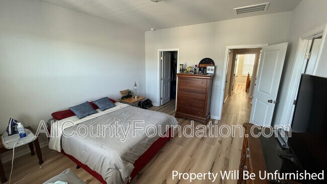 Building Photo - 612 Southview Ln