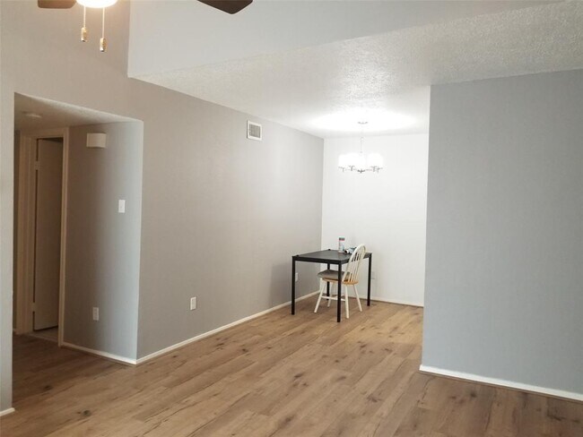 Building Photo - 7950 N Stadium Dr