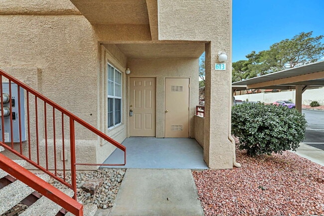 Building Photo - Spacious 1st floor condo in Henderson