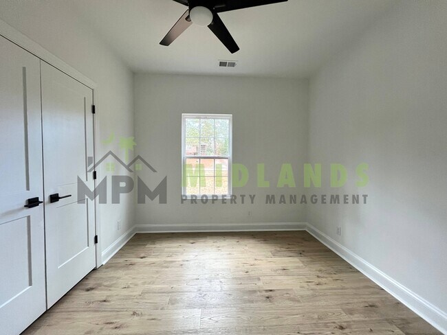 Building Photo - 1510 Noble Ave