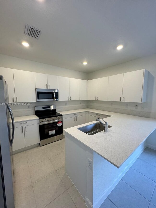 Building Photo - 23349 SW 128th Ave
