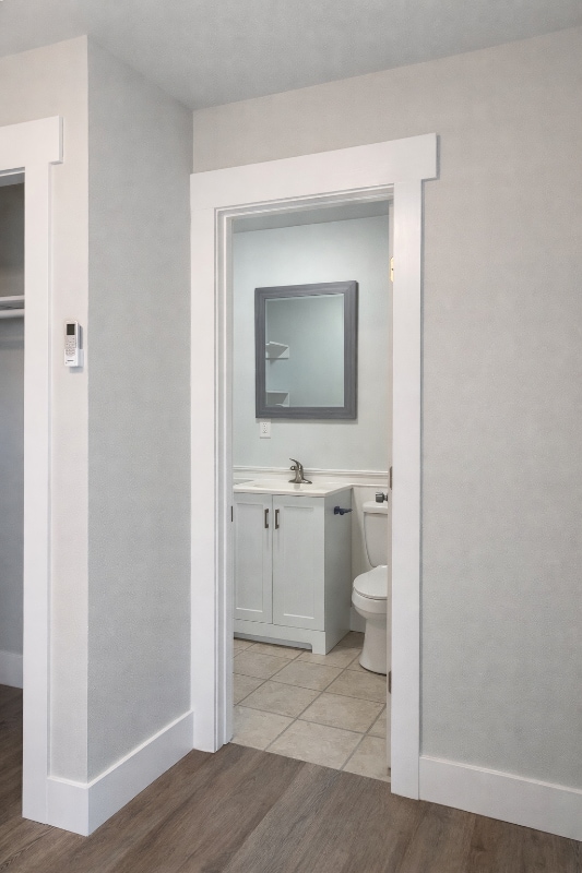 Building Photo - 5094 J E L Dr