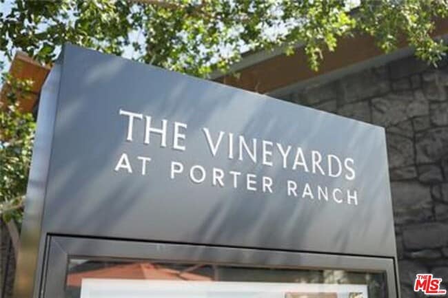 Building Photo - 20568 Edgewood Ct