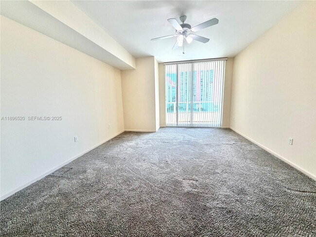 Building Photo - 3340 NE 190th St