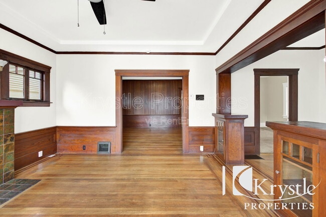 Building Photo - 1026 Carolina St