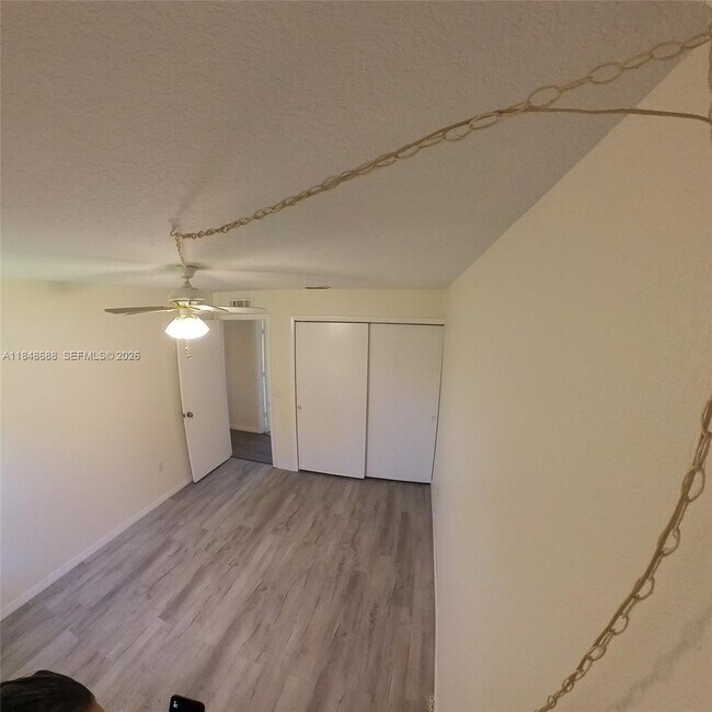 Building Photo - 21548 Seyburn Terrace