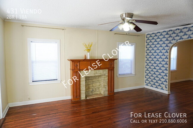 Building Photo - LA Heights 2 Bedroom, 1 Bath Cottage Style...