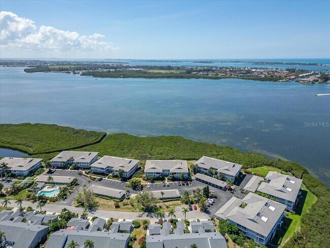 Building Photo - 1343 Perico Point Cir