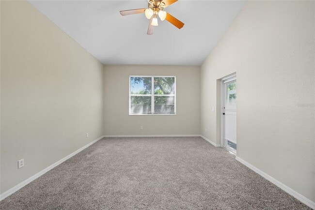 Building Photo - 11724 Holly Creek Dr