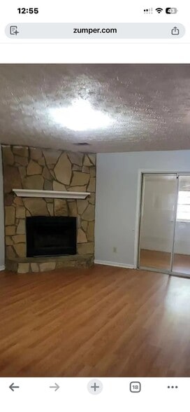 Building Photo - 5675 Waterford Ct