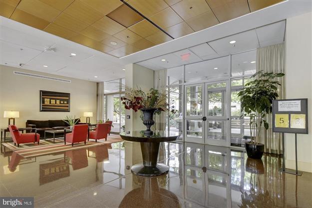 Building Photo - 800 4th St SW