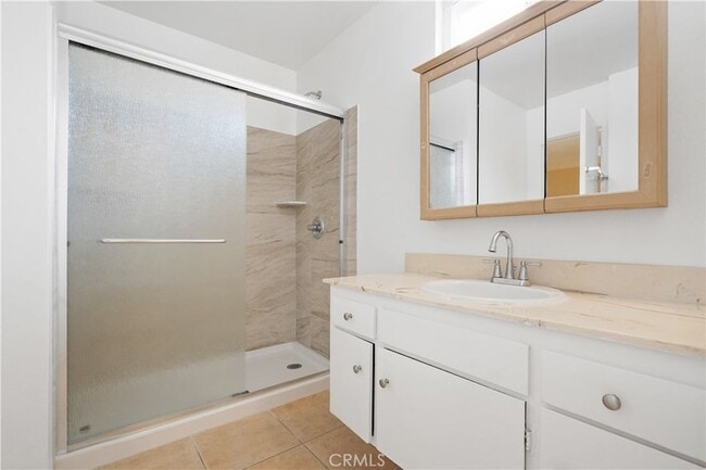 Building Photo - 22855 Vanowen St