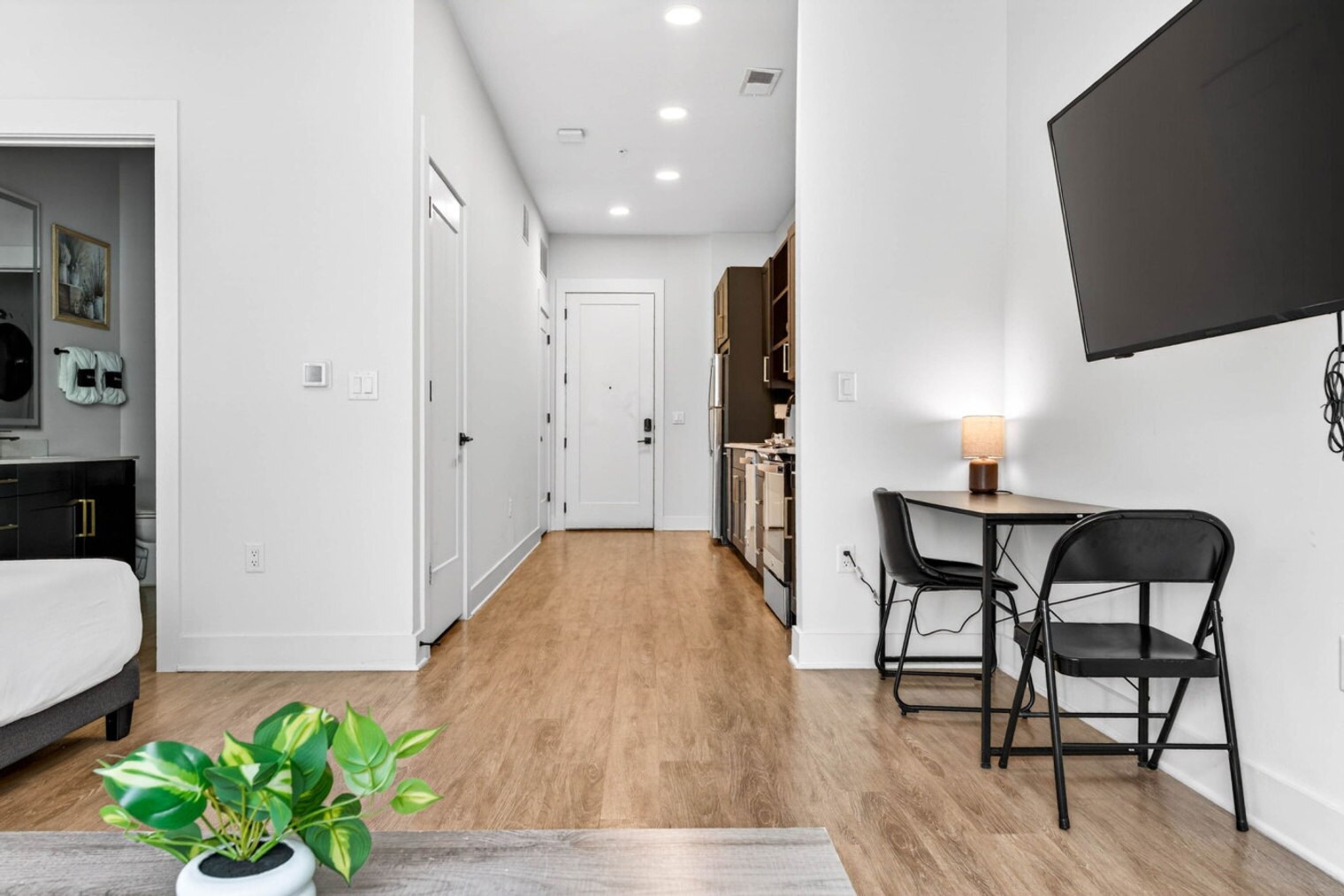 Building Photo - 1116 Gramercy Ln