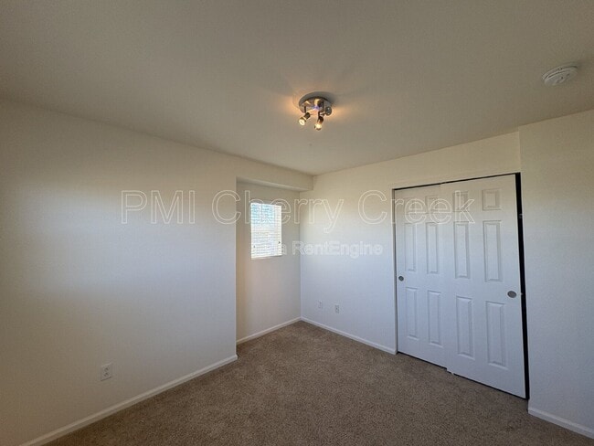Building Photo - 12839 Mayfair Way