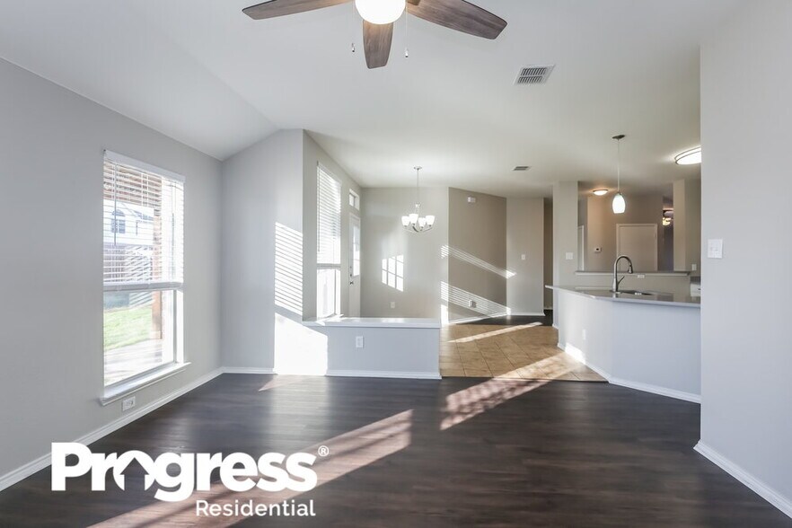 Building Photo - 1016 Winding Creek Dr