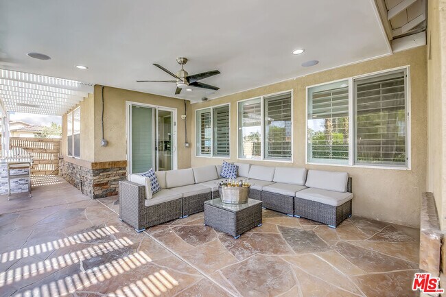 Building Photo - 82580 Yeager Way