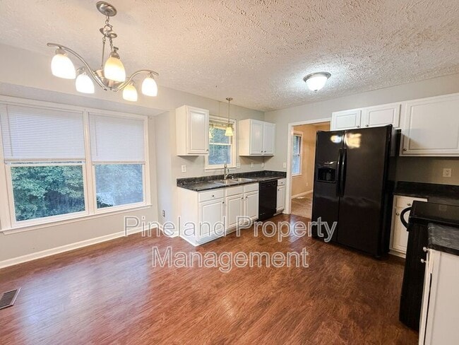 Building Photo - 8825 Tibs Run Dr