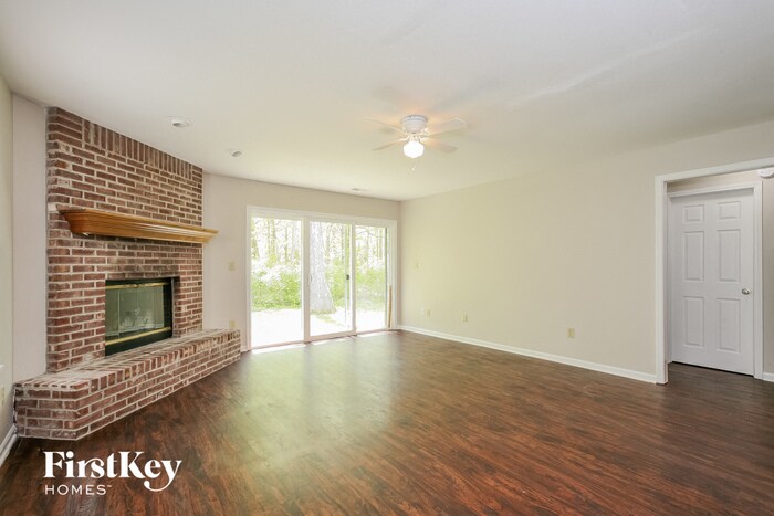 Building Photo - 11145 Clearspring Way
