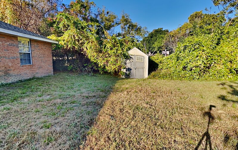 Building Photo - 150 Eldorado Dr