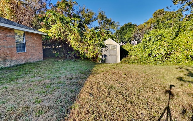 Building Photo - 150 Eldorado Dr