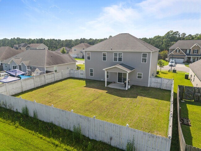 Building Photo - 841 Dynasty Dr