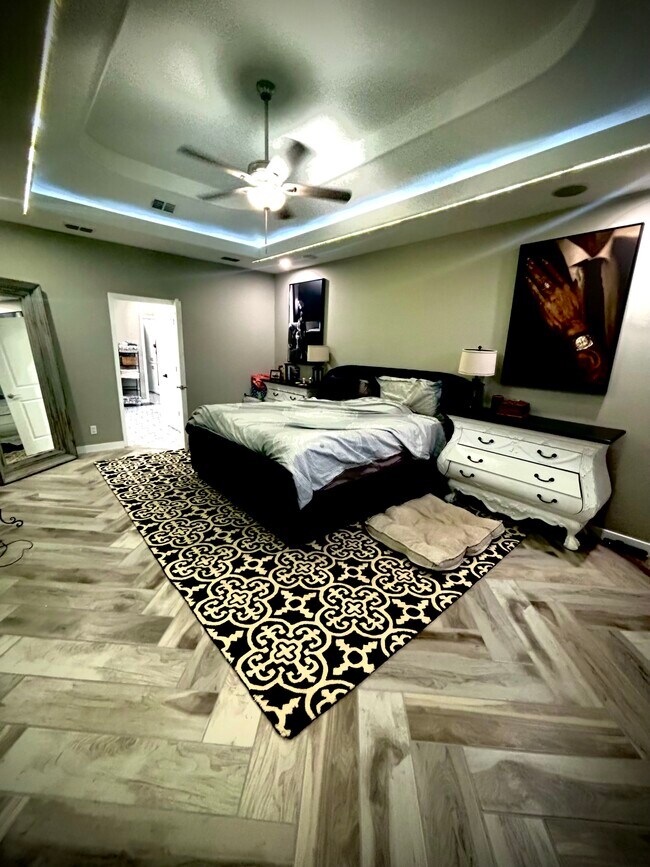 Building Photo - 1422 Seminole Valley Dr