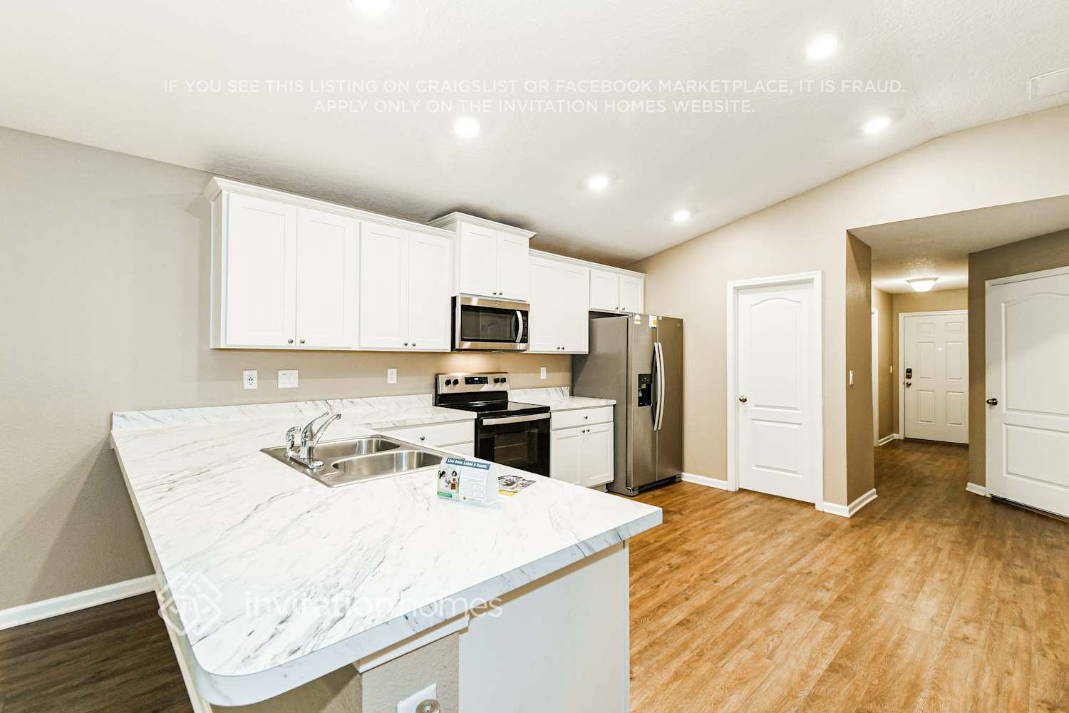 Building Photo - 2344 Oak Stream Dr