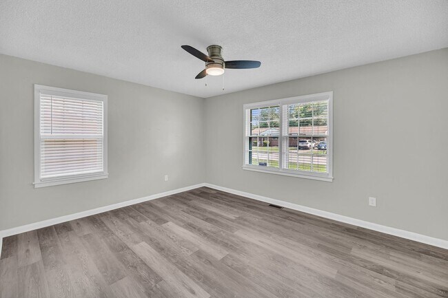 Building Photo - 2 Bedroom, 1 Bath Home in Air Habor of Wes...