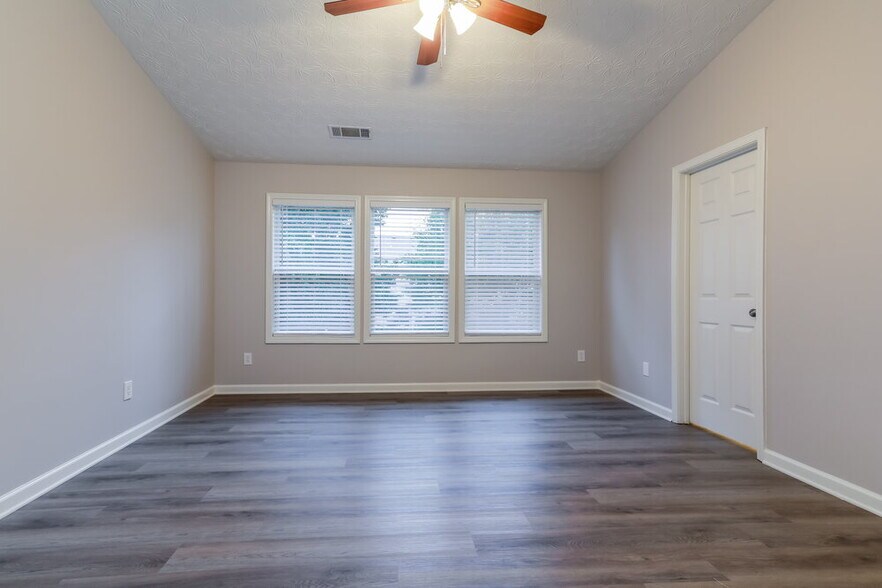 Building Photo - 565 Cool Weather Dr