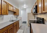 Building Photo - Beautifully Remodeled 2 Bedroom One Bath Condo Burien near Seattle