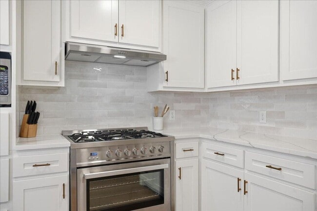 Building Photo - 3416 59th St