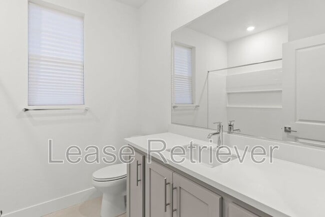 Building Photo - 1909 Ariana Pl