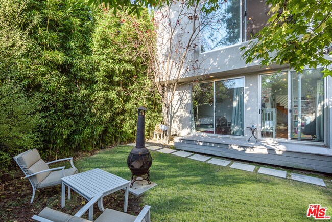 Building Photo - 1513 Orange Grove Ave