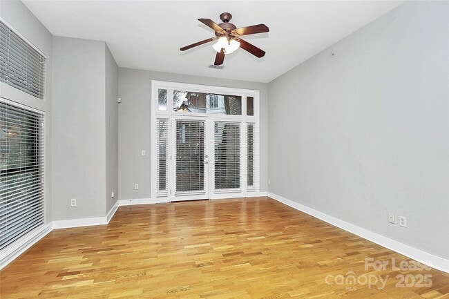 Building Photo - 712 N Davidson St