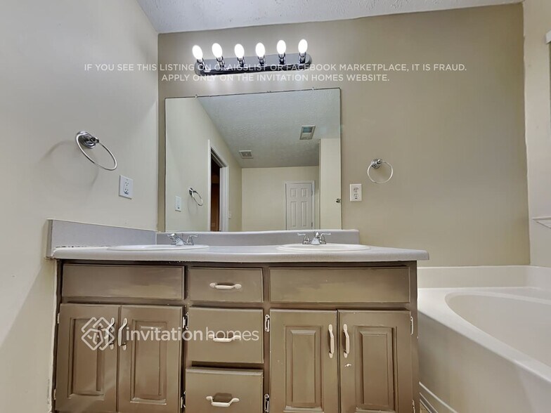 Building Photo - 355 Wild Turkey Ln