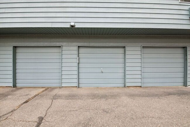 Building Photo - Townhome-Style Living with Greenbelt Views, Attached Garage & Community Pool!