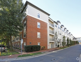 Building Photo - Camden South End