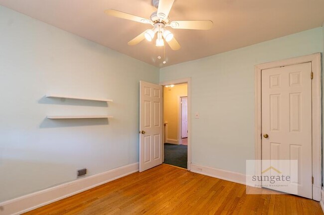 Building Photo - 16 Nunnery Ln