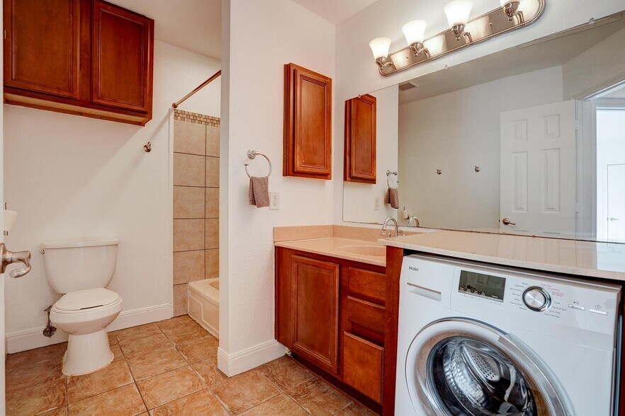 Bathroom - 4306 Avenue A