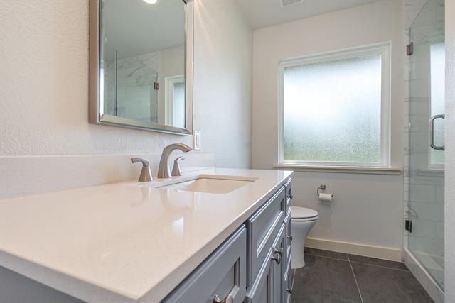 Building Photo - 5710 Forest Ln